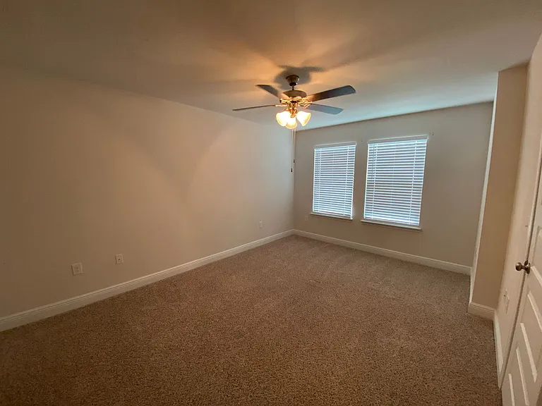 1611 Caleigh Ct — Photo 6