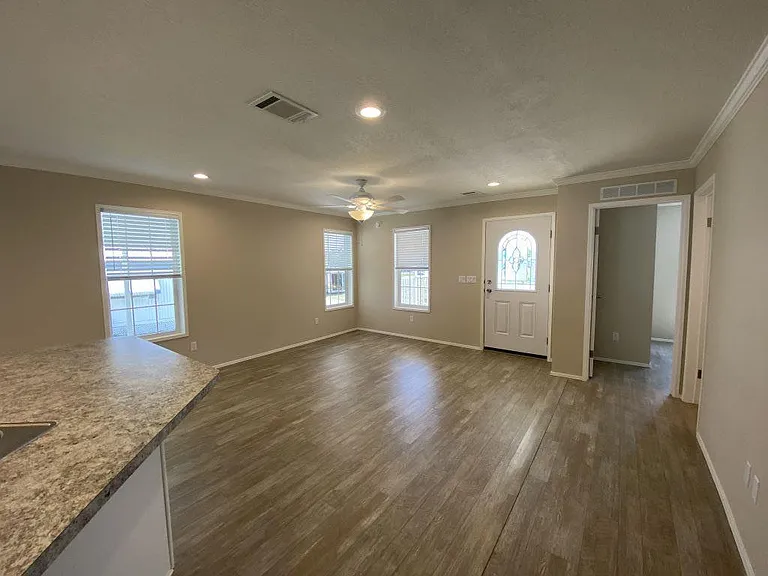 810 Concord St #235 — Photo 9