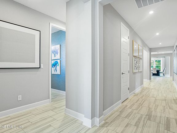 3rd image of 387 GOLDENROD Drive