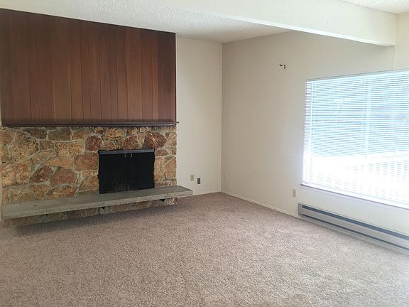 2nd image of 6507 S 153rd St APT 4