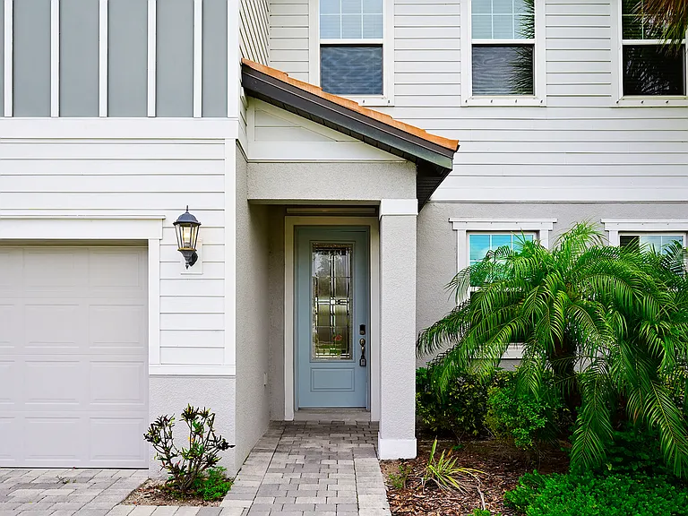 3806 Savanna Palms Ct — Photo 2