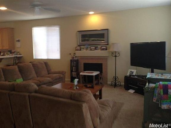 5th image of 1393 Bamboo St