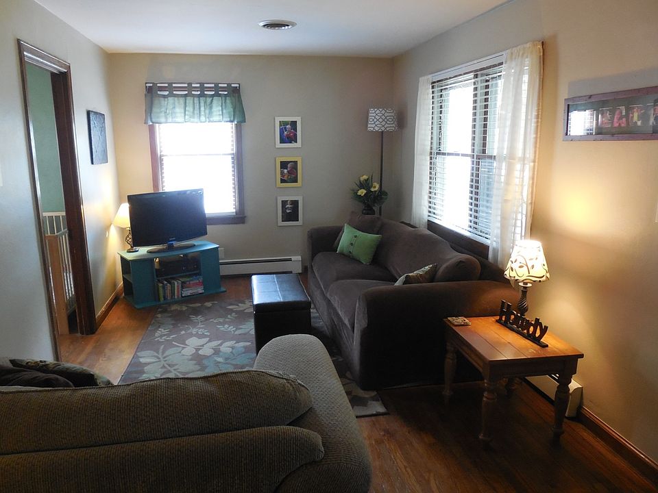 208 N Vorcey St, Tolono, IL 61880 Zillow