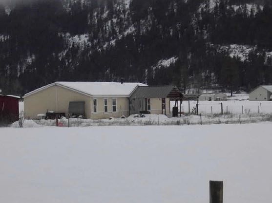 2nd image of 417 Douglas Falls Rd