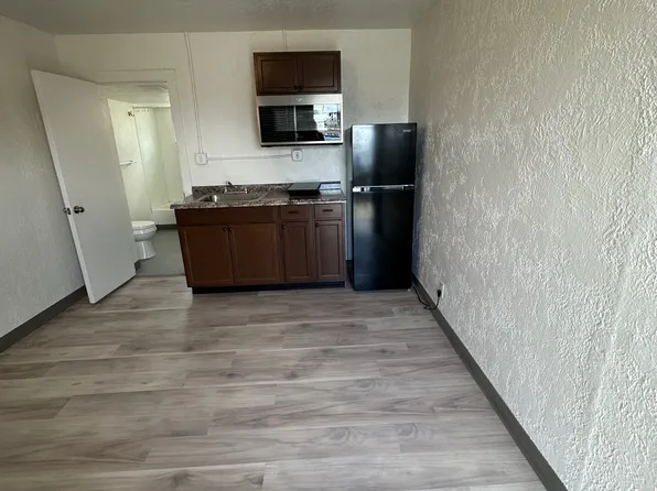 Snake River Canyon Apartments