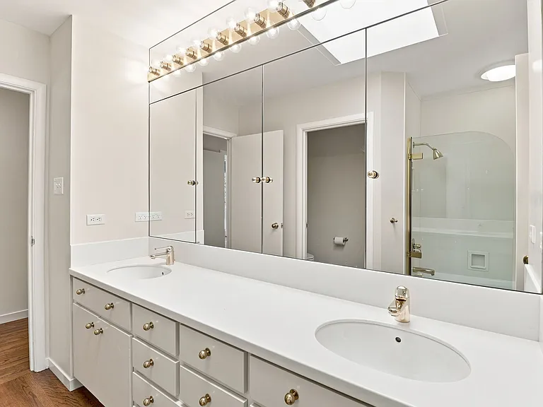 820 Eucalyptus Ave — Photo 16