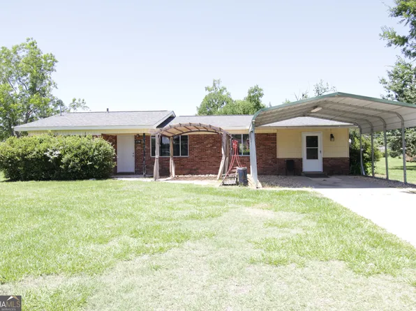 136 Morris Dr, Alma, GA 31510