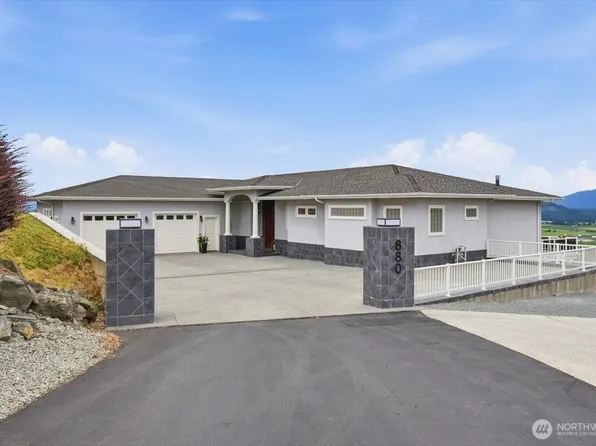 880 Bella Vista Lane, Burlington, WA 98233
