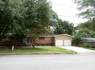 2729 Rollingwood Dr, Tyler, TX 75701