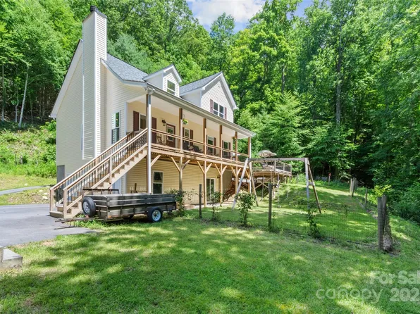 222 Fox Creek Rd, Mars Hill, NC 28754