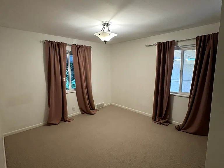 2435 S Wilshire Dr — Photo 7