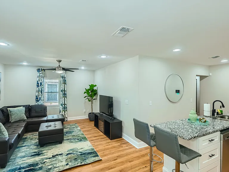 1170 Booker Ave SW — Photo 22