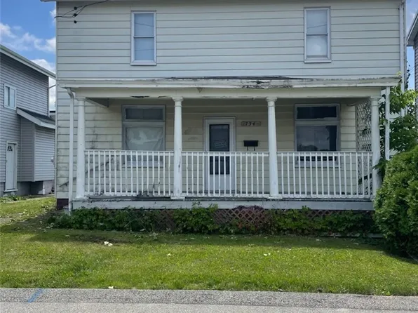 734 Park St, California, PA 15419