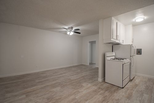 3rd image of 4112 Grandview Dr #5
