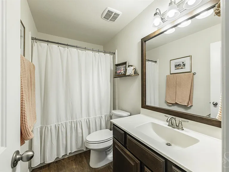 6003 Hedgepark Dr — Photo 38
