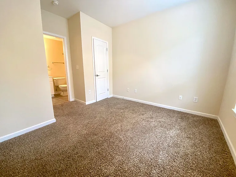 11 Maverick Dr — Photo 138