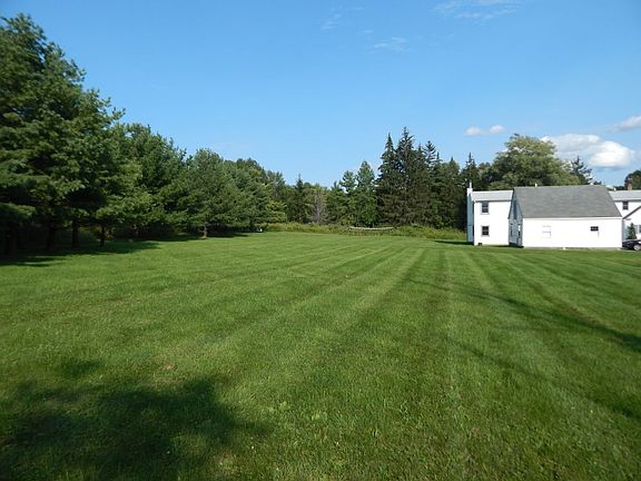 Wonderful yard for playing