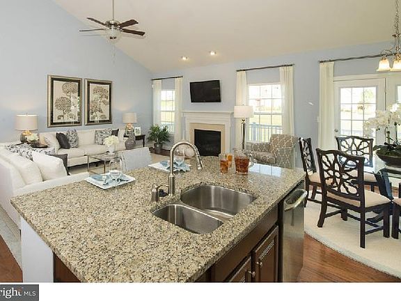 3rd image of 1451 Goodwick Dr