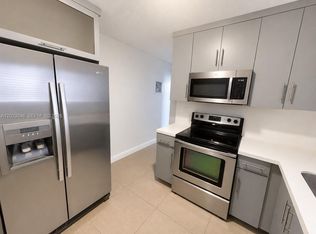 811 NW 6th Ave APT 4, Pompano Beach, FL 33060
