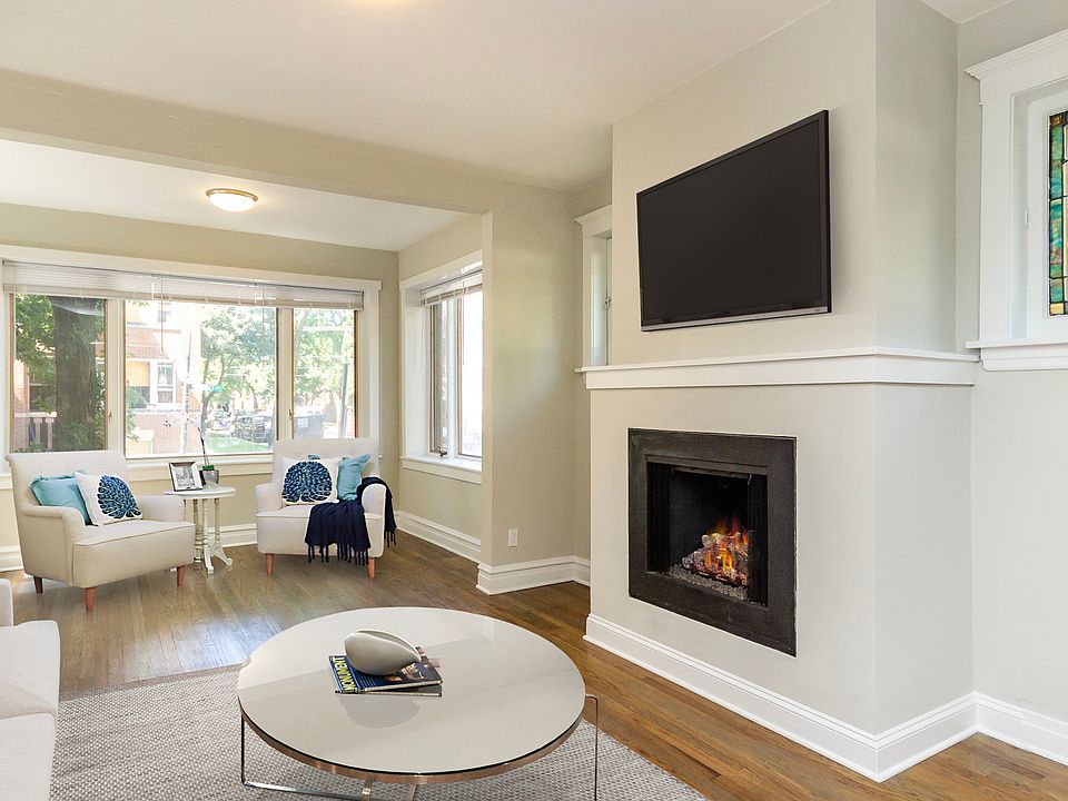 1st image of 825 N Oakley Blvd #1F