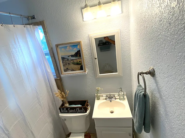 2166 Shasta St — Photo 3