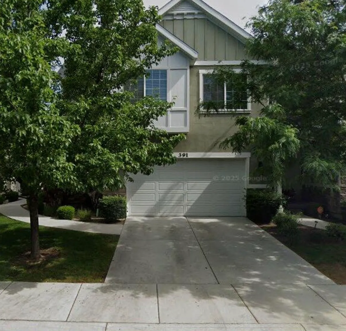 4 bed, 3.5 bath, 2283 sqft, $2,650 — Photo 1