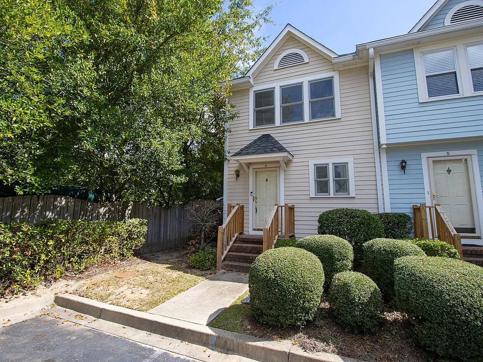 1310 Brennen Rd #4