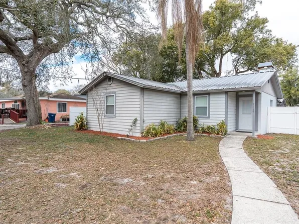 1712 N Club Ct, Tampa, FL 33612