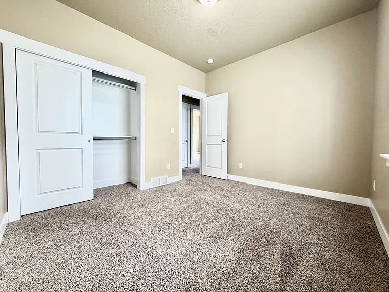 6883 S Suzanne Dr — Photo 7
