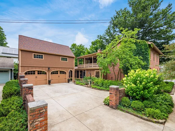 236 W Elm St, Granville, OH 43023