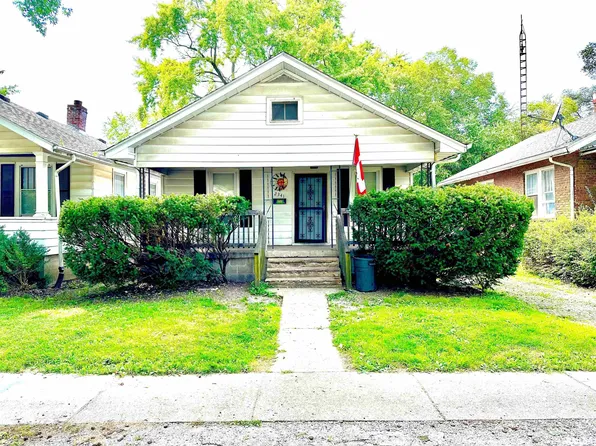 2341 S 12th St, Springfield, IL 62703