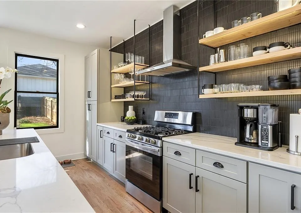 593 Formwalt St SW