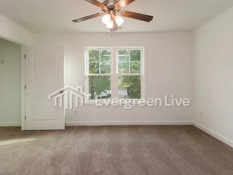 147 Arizona Pl NW — Photo 9