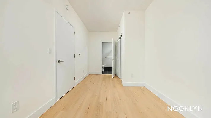 Rented by Nooklyn NYC LLC | media 18