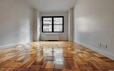 Rented by Manhattan Realty Group