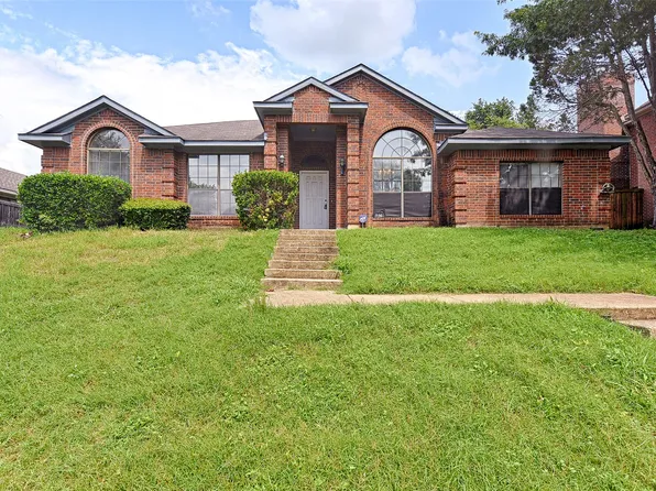 716 Fall Wheat Dr, Desoto, TX 75115