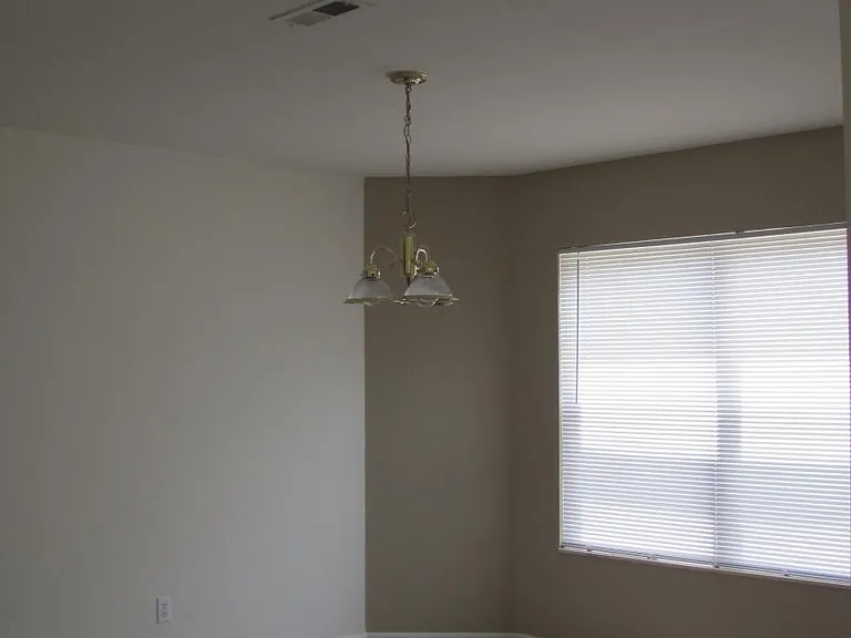 Swallow Ln — Photo 4