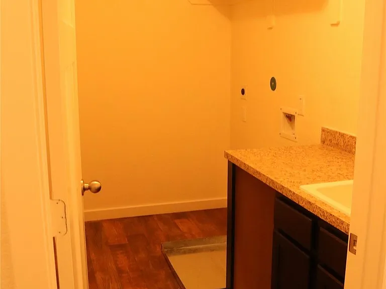 10535 Mills Rd #3B — Photo 46