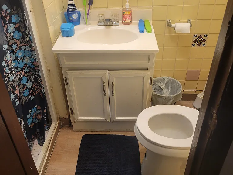 221 Atwood St — Photo 6