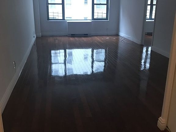 5th image of 245 E 63rd St APT 712