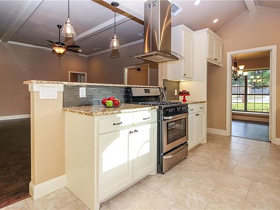 4th image of 155 Desiree Ln