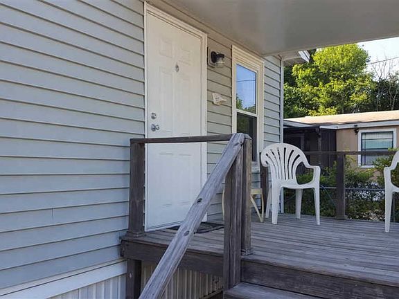 2nd image of 5433 Regents Ave