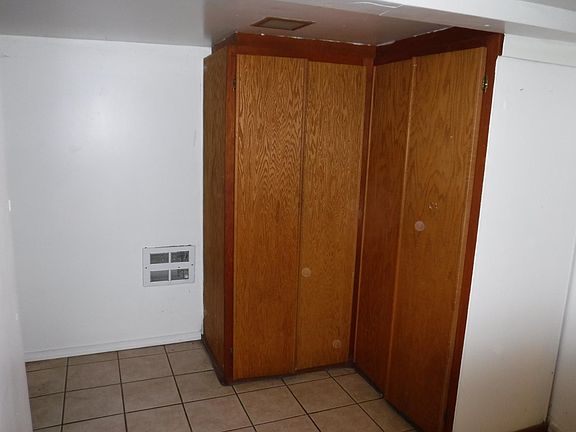 Entry closet