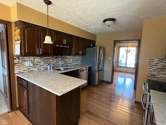 4th image of 9 Greenhills Ct