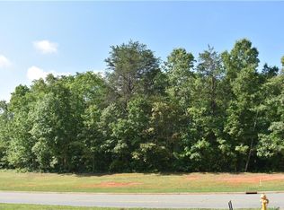 1380 Motor Rd, Winston Salem, NC 27105