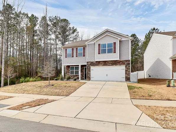 16138 Aryshire Green Ct, Charlotte, NC 28273