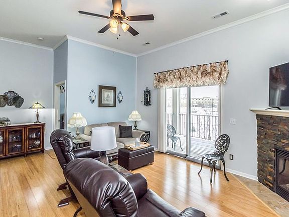 2nd image of 6350 Coachlight Dr Unit 2307