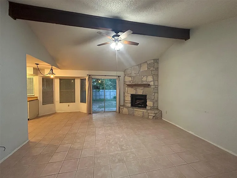 7316 Lake Charles Dr — Photo 6