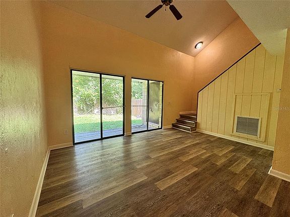 5th image of 4224 SW 70th Ter APT A