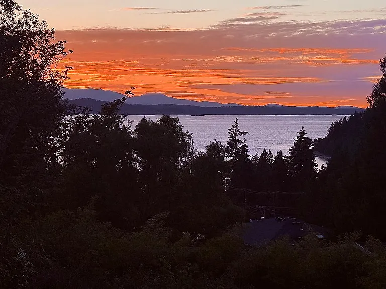 SPECTACULAR SUNSETS